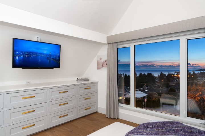 Photo 18 at 1388 21st Street, Ambleside, West Vancouver