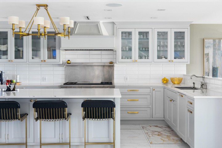 Photo 4 at 1388 21st Street, Ambleside, West Vancouver