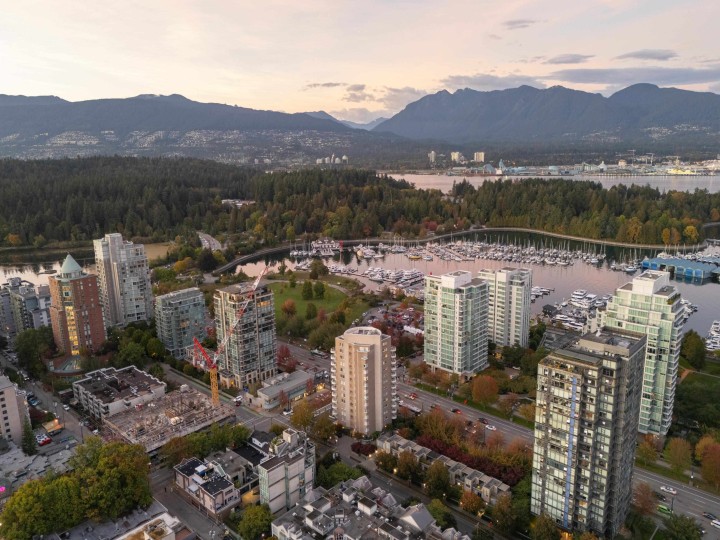 Photo 38 at 201 - 1788 W Georgia Street, West End VW, Vancouver West