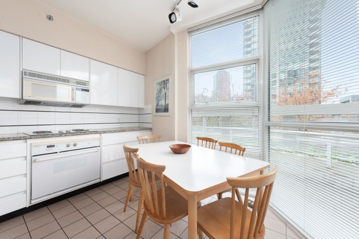 Photo 10 at 201 - 1788 W Georgia Street, West End VW, Vancouver West