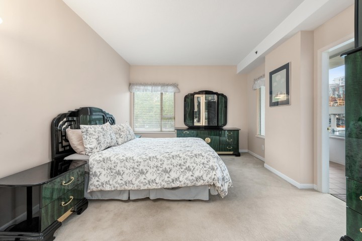 Photo 15 at 201 - 1788 W Georgia Street, West End VW, Vancouver West