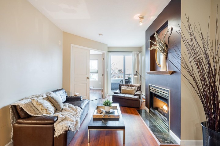 Photo 4 at PH17 - 760 Kingsway, Fraser VE, Vancouver East