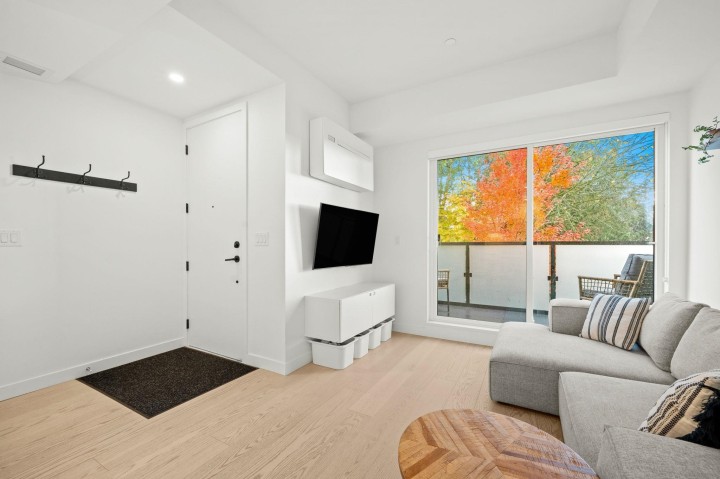 Photo 1 at 107 - 650 E 2nd Street, Lower Lonsdale, North Vancouver