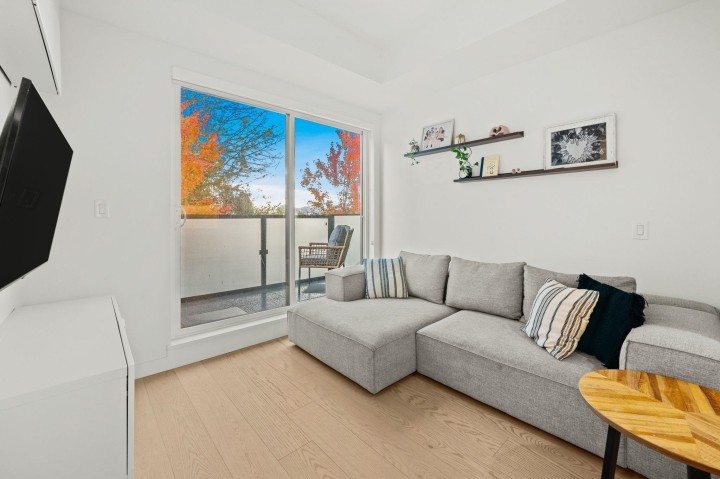 Photo 9 at 107 - 650 E 2nd Street, Lower Lonsdale, North Vancouver