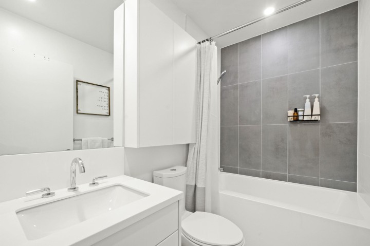 Photo 18 at 107 - 650 E 2nd Street, Lower Lonsdale, North Vancouver