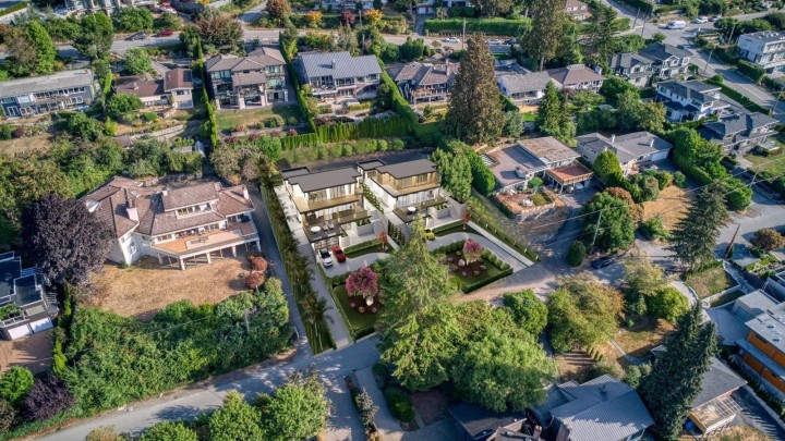 Photo 14 at 2233 Palmerston Avenue, Queens, West Vancouver