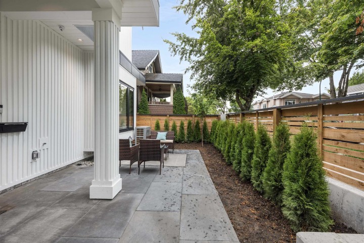 Photo 6 at 1 - 878 E 37 Avenue, Fraser VE, Vancouver East