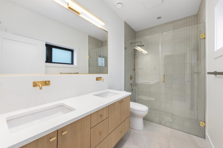 Photo 33 at 1 - 878 E 37 Avenue, Fraser VE, Vancouver East