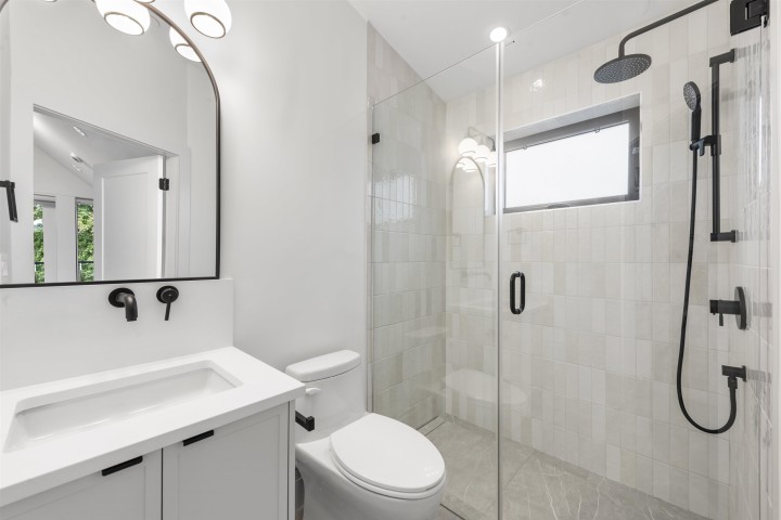 Photo 37 at 1 - 878 E 37 Avenue, Fraser VE, Vancouver East