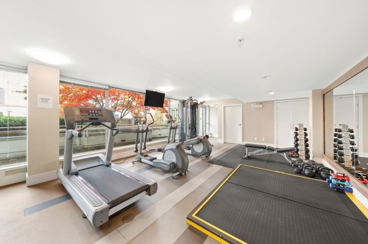 Photo 27 at 425 - 2008 Pine Street, False Creek, Vancouver West