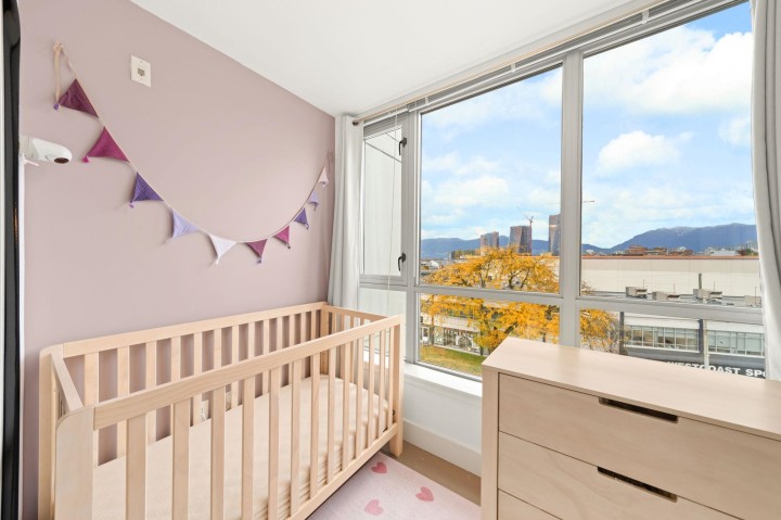 Photo 17 at 425 - 2008 Pine Street, False Creek, Vancouver West