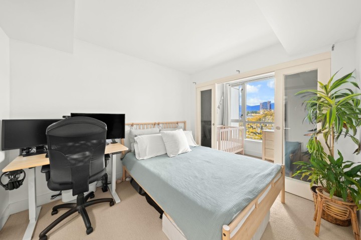 Photo 16 at 425 - 2008 Pine Street, False Creek, Vancouver West