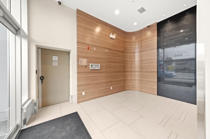 Photo 28 at 425 - 2008 Pine Street, False Creek, Vancouver West