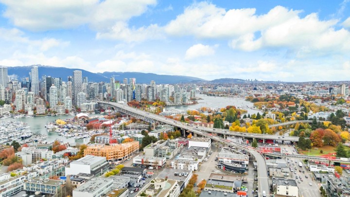 Photo 35 at 425 - 2008 Pine Street, False Creek, Vancouver West