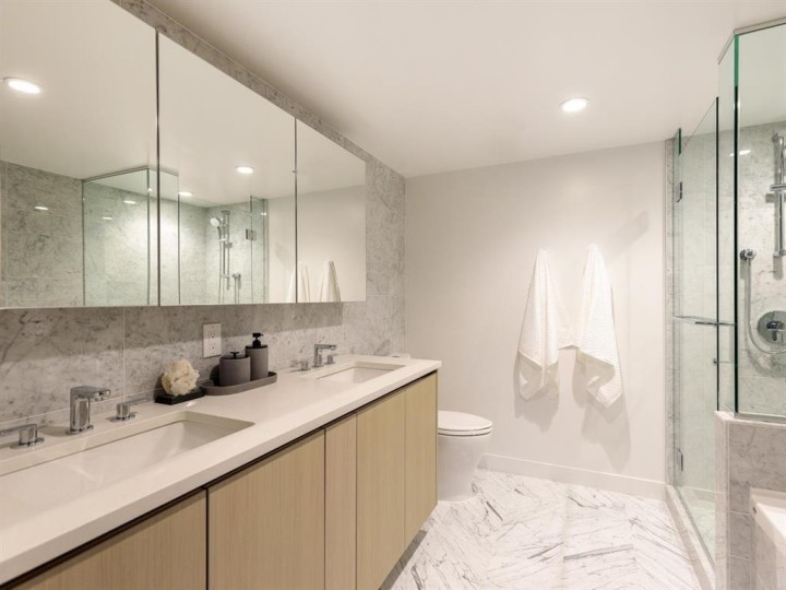 Photo 15 at 911 - 1768 Cook Street, False Creek, Vancouver West