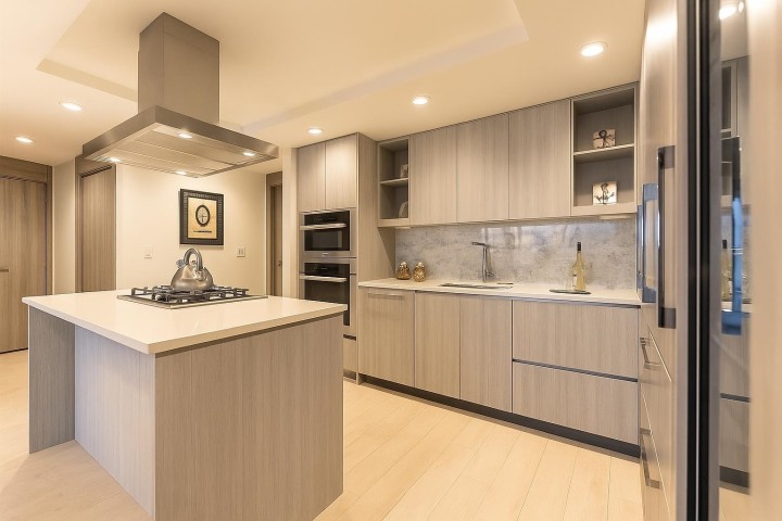 Photo 8 at 911 - 1768 Cook Street, False Creek, Vancouver West