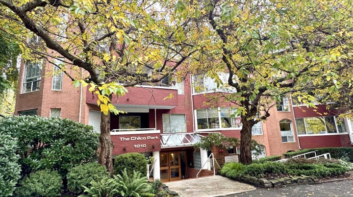 Photo 1 at 403 - 1010 Chilco Street, West End VW, Vancouver West