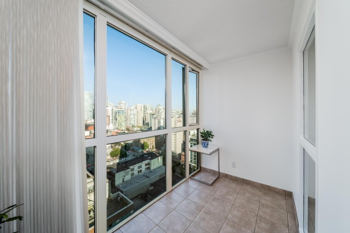 Photo 7 at 1808 - 1188 Howe Street, Downtown VW, Vancouver West