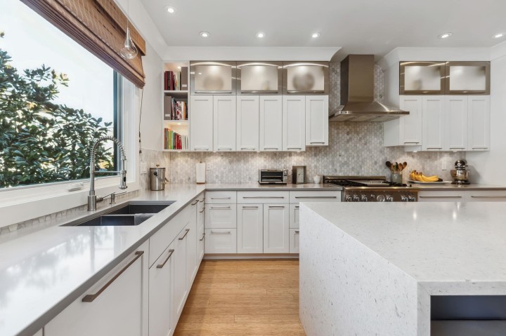 Photo 9 at 3963 W 20th Avenue, Dunbar, Vancouver West