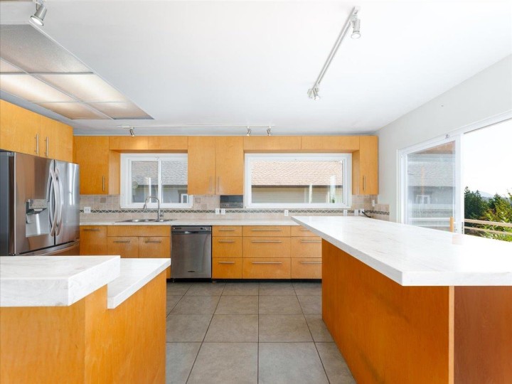 Photo 5 at 1228 Adderley Street, Calverhall, North Vancouver