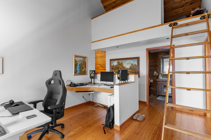 Photo 23 at 270 Mountain Drive, Lions Bay, West Vancouver