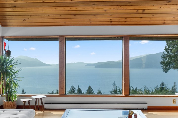 Photo 6 at 270 Mountain Drive, Lions Bay, West Vancouver