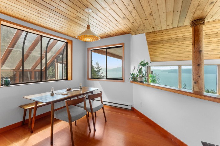 Photo 13 at 270 Mountain Drive, Lions Bay, West Vancouver