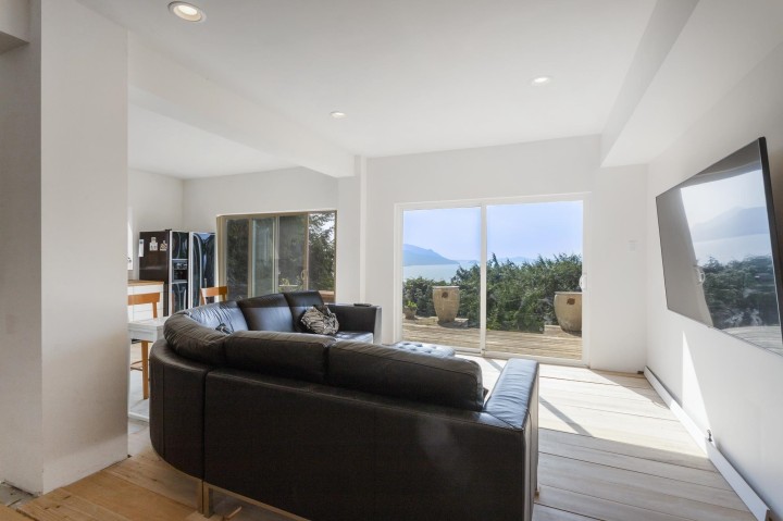 Photo 32 at 270 Mountain Drive, Lions Bay, West Vancouver
