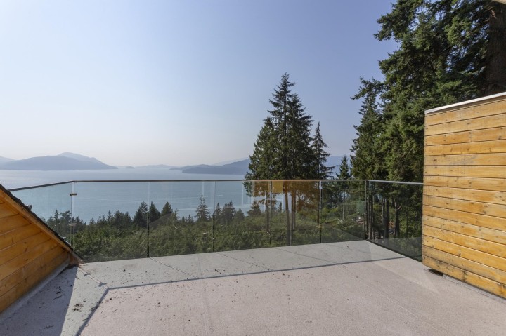Photo 18 at 270 Mountain Drive, Lions Bay, West Vancouver