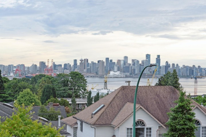 Photo 2 at 346 E 5th Street, Lower Lonsdale, North Vancouver