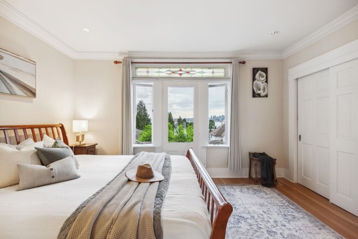 Photo 1 at 346 E 5th Street, Lower Lonsdale, North Vancouver