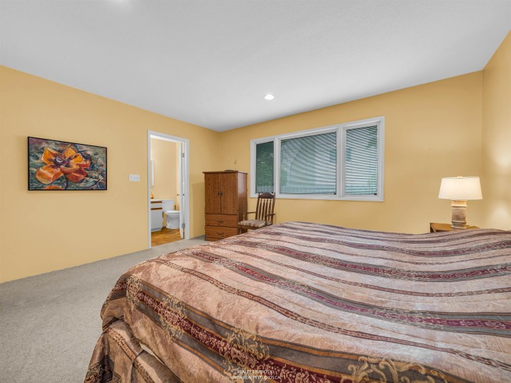 Photo 17 at 865 Margaree Place, Cedardale, West Vancouver