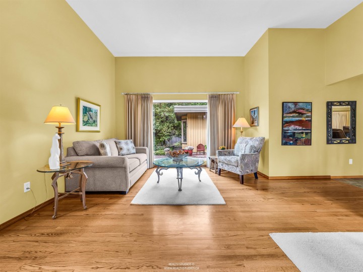 Photo 7 at 865 Margaree Place, Cedardale, West Vancouver