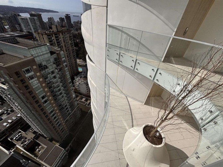 Photo 5 at 2702 - 1033 Nelson Street, West End VW, Vancouver West