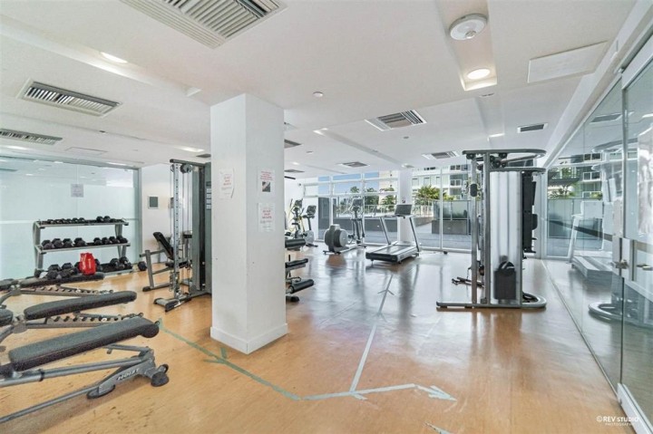 Photo 3 at 312 - 2220 Kingsway, Victoria VE, Vancouver East