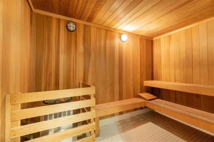 Photo 9 at 312 - 2220 Kingsway, Victoria VE, Vancouver East