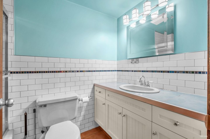 Photo 13 at 3845 Bayridge Avenue, Bayridge, West Vancouver