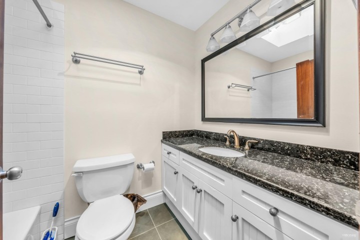 Photo 7 at 3845 Bayridge Avenue, Bayridge, West Vancouver