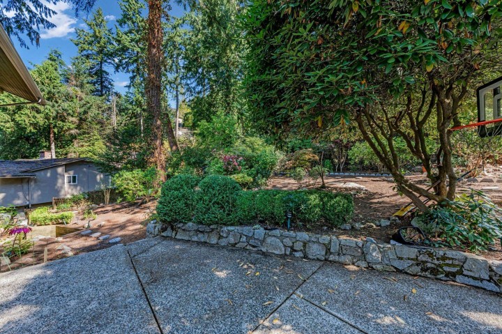 Photo 36 at 3845 Bayridge Avenue, Bayridge, West Vancouver