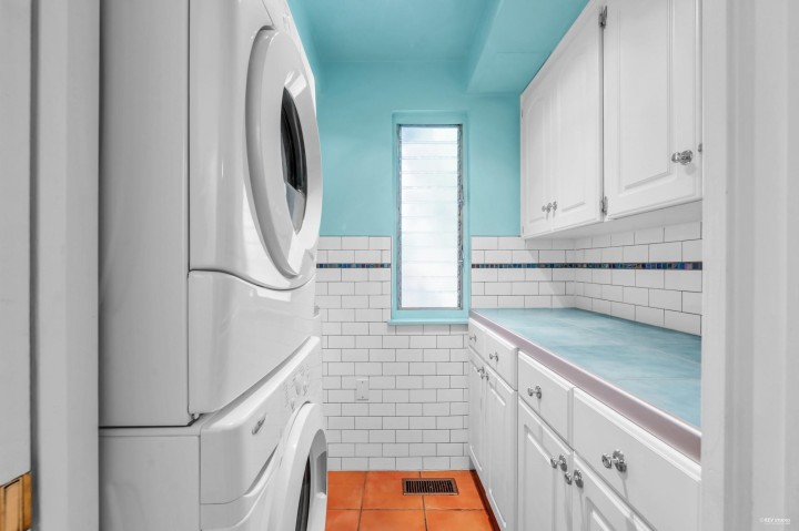 Photo 32 at 3845 Bayridge Avenue, Bayridge, West Vancouver