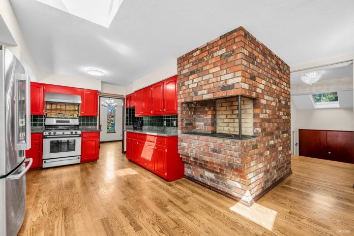 Photo 21 at 3845 Bayridge Avenue, Bayridge, West Vancouver