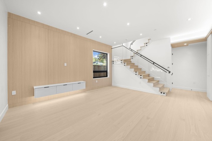 Photo 2 at 3904 W 23rd Avenue, Dunbar, Vancouver West