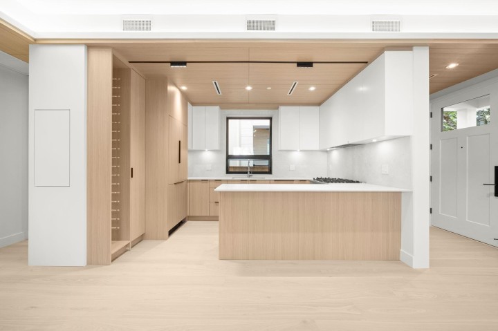 Photo 6 at 3904 W 23rd Avenue, Dunbar, Vancouver West