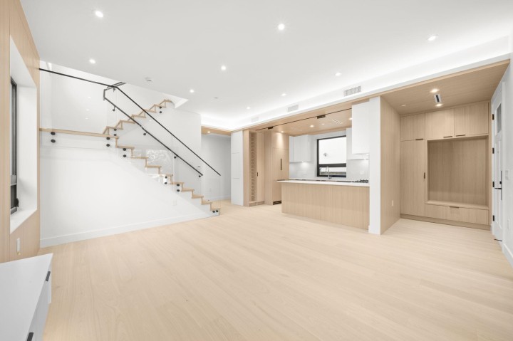 Photo 1 at 3904 W 23rd Avenue, Dunbar, Vancouver West