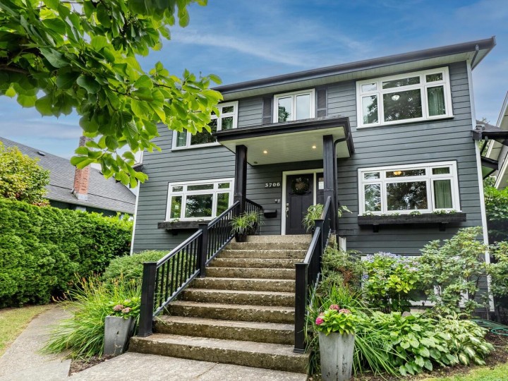 Photo 2 at 3706 W King Edward Avenue, Dunbar, Vancouver West