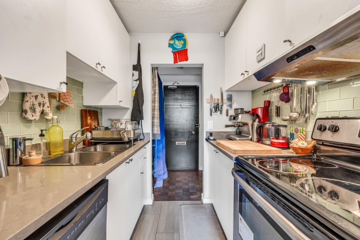 Photo 6 at 207 - 2025 W 2nd Avenue, Kitsilano, Vancouver West