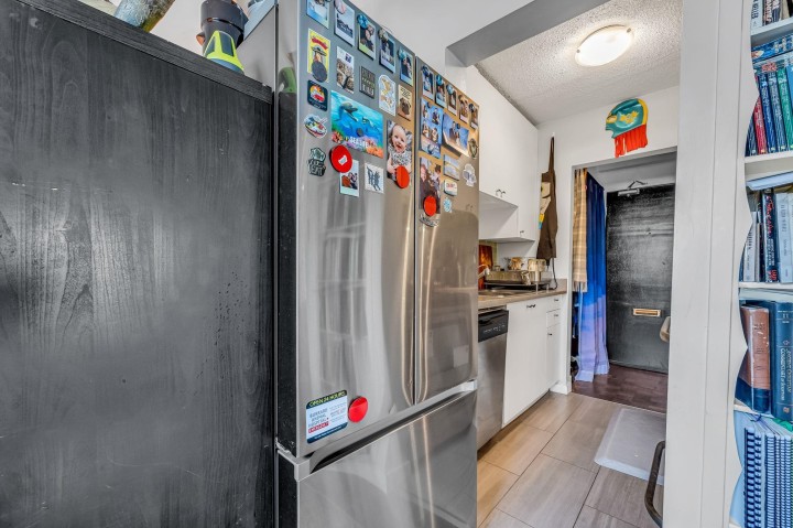 Photo 7 at 207 - 2025 W 2nd Avenue, Kitsilano, Vancouver West