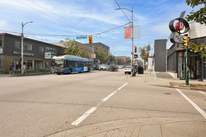 Photo 25 at 207 - 2025 W 2nd Avenue, Kitsilano, Vancouver West