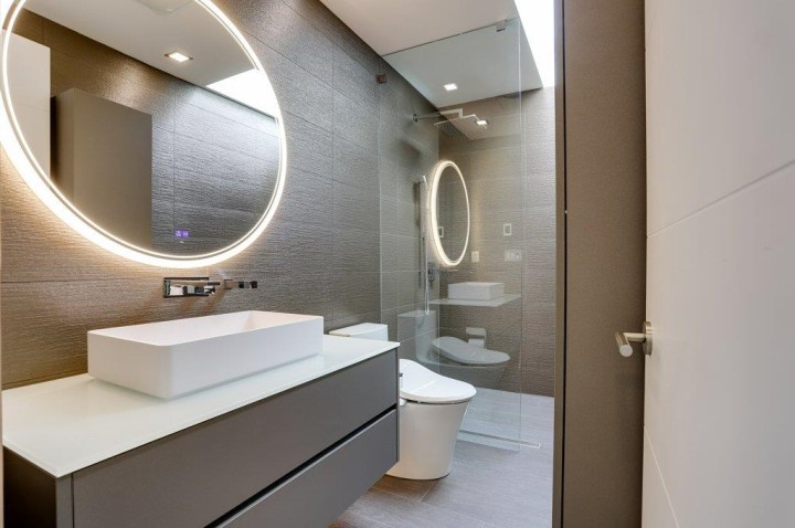 Photo 27 at 4577 Capilano Road, Canyon Heights NV, North Vancouver