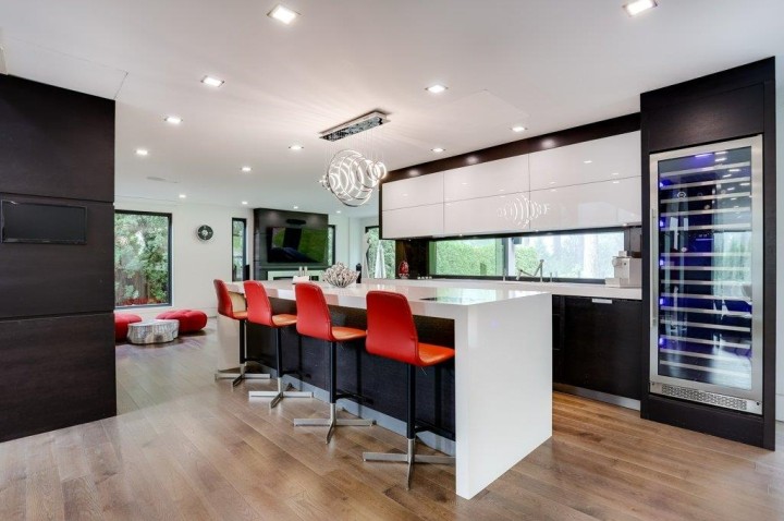 Photo 8 at 4577 Capilano Road, Canyon Heights NV, North Vancouver